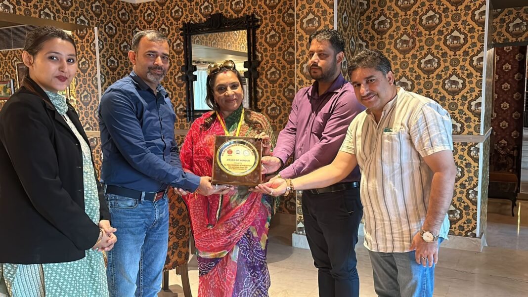 AICOI FELICITATES KUNWARANI RITU SINGH FOR HER OUTSTANDING CONTRIBUTIONS