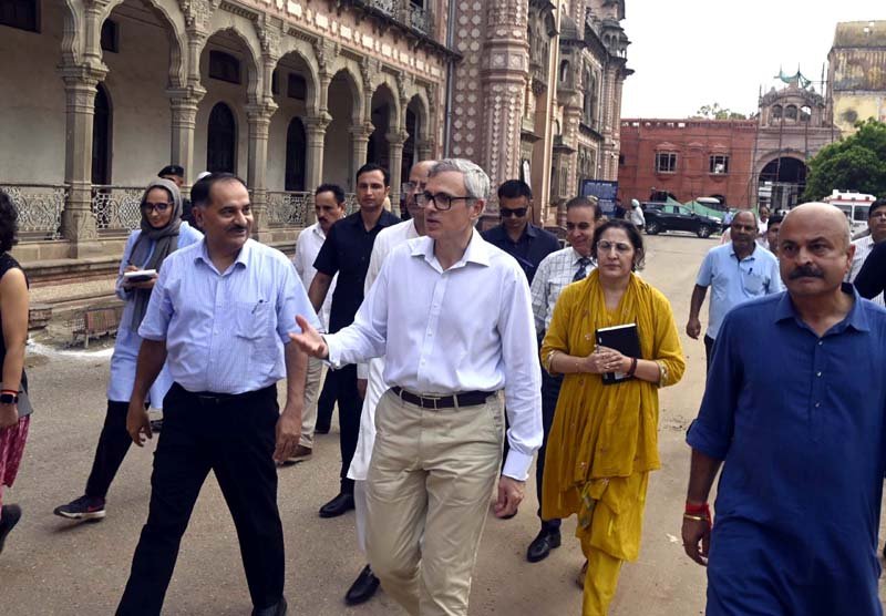 CM Omar Abdullah inspects Mubarak Mandi restoration; stresses on enhancing its heritage appeal