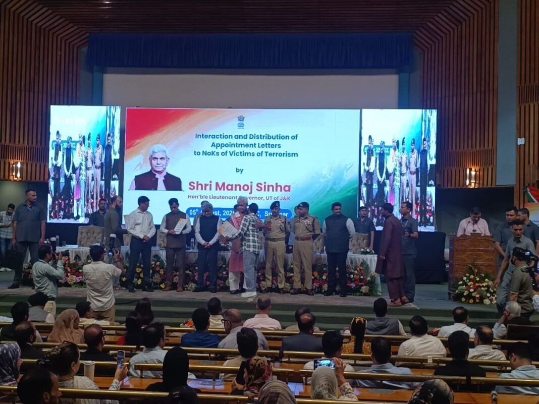 LG Manoj Sinha Hands Over Appointment Letters to 250 Families of Terror Victims in Srinagar