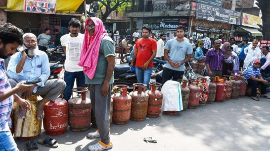 LPG panic booking has come down, domestic production ramped up by 40 per cent, says Centre